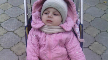 Otilia a rămas paralizată din cauza unui vaccin. Haideți s-o ajutăm să-și revină!