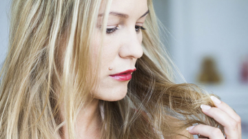 Soluția pentru părul uscat și degradat!