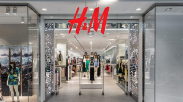 H&M înregistrează o scădere nemaiîntâlnită de la criza economică şi închide mai multe magazine
