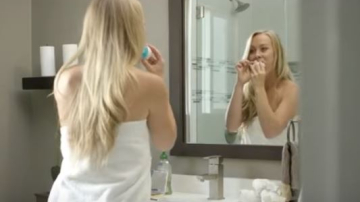 Periuța de dinți pentru leneși. Spală singură dantura în 10 secunde
