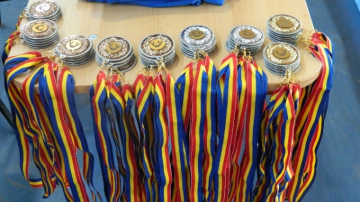 Guvernul a premiat cei mai buni 29 de elevi