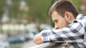 Cinci moduri în care singurătatea îţi poate afecta sănătatea