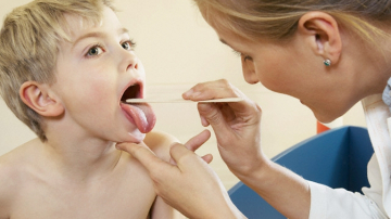 Înlăturăm sau nu amigdalele?!