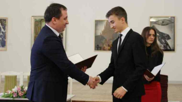 Au fost premiați cei mai talentați elevi