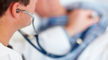 Diplomele recunoscute de spitalele din România, golesc țara de doctori