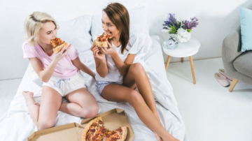 Ce se întâmplă dacă mănânci prea repede?