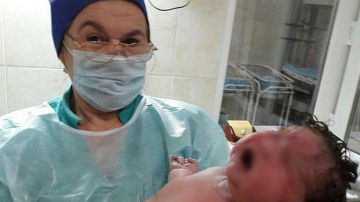 În Rusia s-a născut un bebeluș uriaș pe cale naturală