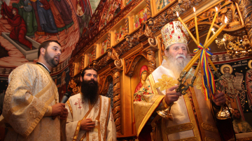 Astăzi e Sfântul Ierarh Grigorie Teologul