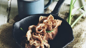 Săculeți din clătite de hrișcă umplute cu carne