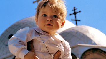 Astăzi este Sfântul Simeon și Prorociţa Ana, ziua protectorilor bebelușilor