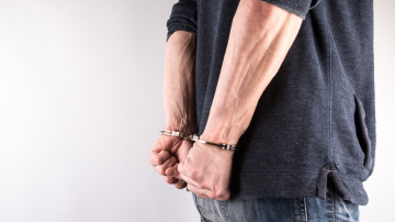 Приговорен к 17 годам лишения свободы за сексуальную агрессию в отношении несовершеннолетней