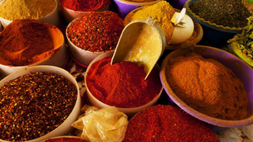 Cum depistăm condimentele contrafăcute