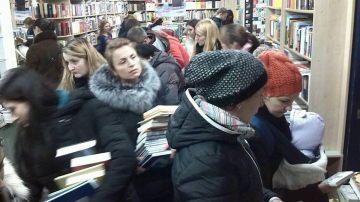 Reduceri de 50% la noaptea cărților deschise