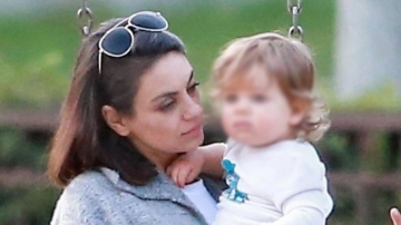 Fiul Milei Kunis și al lui Ashton Kutcher este adorabil