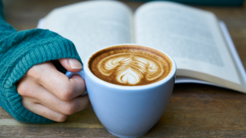 Список заведений в Молдове, где можно расплатиться стихом за любимый кофе или чай