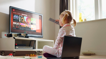 Este televizorul chiar atât de periculos pentru copii?