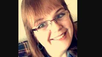 O femeie şi-a ucis bebeluşul imediat după ce l-a născut. L-a sufocat şi l-a aruncat peste gard, la vecini