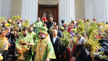 Obiceiuri şi tradiţii în duminica Floriilor. Ce trebuie să facă fetele nemăritate