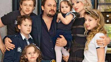 24 многодетных отечественных и зарубежных звездных родителя