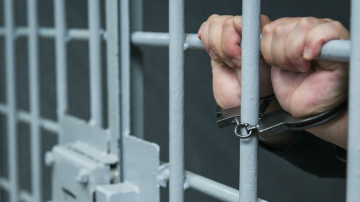 Un moldovean, condamnat la 14 ani de închisoare în Rusia. A violat două tinere