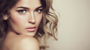 Și tenul gras are nevoie de hidratare. Ce riscă femeile care nu folosesc produsele de îngrijire potrivite?