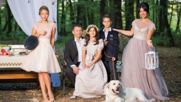 Poze de colectie. Uite ce familie frumoasa are cantareata Larisa Busuioc