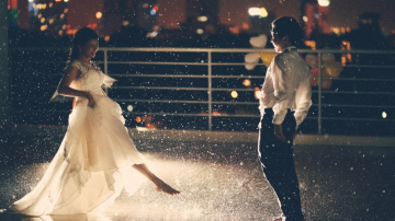 20 de cupluri care nu s-au lăsat speriați de ploaie în ziua nunții