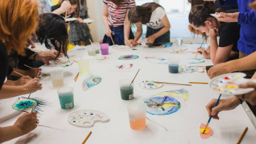 Descoperă cel mai creativ și util laborator de creație pentru piciul tău!