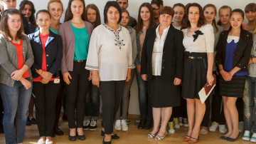 Fundaţia Orange contribuie la incluziunea digitală a elevilor din şcolile rurale (FOTO,VIDEO)