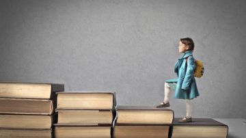 Începe şcoala: Cum îți ajuţi copilul să se adapteze mai uşor