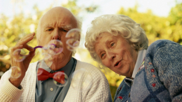 Astăzi este Ziua Internațională a Persoanelor Vârstnice