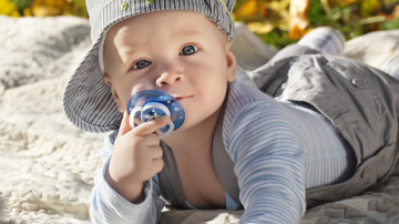 Как выбрать соску для ребенка: 7 советов маме