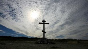 В Кишинёв доставили фрагмент креста, на котором был распят Христос, и копию иконы Божьей Матери