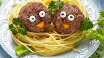 Chifteluțe din carne de vită ”Păsărele în cuib”