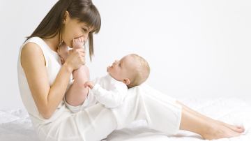 Cuantumul îndemnizaţiei unice la naşterea copilului va fi majorat