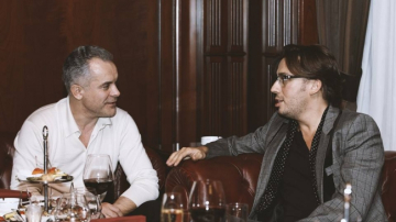 “Cina cea de taina". Vlad Plahotniuc, Maxim Galkin, Andrei Malahov si Laima Vaikule la o masa