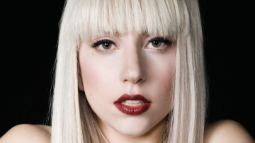 Lady Gaga a povestit cum a fost violată când avea 19 ani