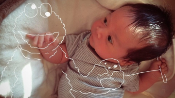 Un tată creativ îl transformă pe fiul său în super erou și nu doar...