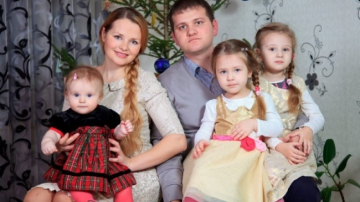 Tata de fetita pentru a patra oara! Cine este deputatul de la noi, cu patru fete