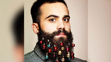 В Британии начали продавать «елочные» игрушки для бороды