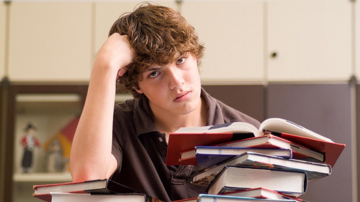 Alertă în şcolile din ţară. Mai mulţi elevi practică jocuri periculoase