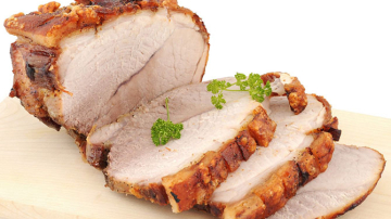 Masa de Revelion: cotlet de porc la cuptor - cum preparăm corect