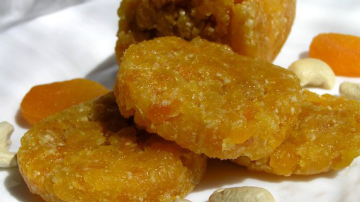 Dulciuri benefice pentru sănătate: bastonașe din caise uscate