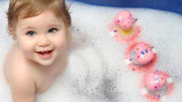 Săpun natural fără compuşi şi coloranţi sintetici