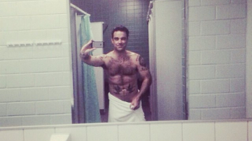 Секс-символ Робби Уильямс еще раз подтвердил свой статус мачо: полностью разделся!