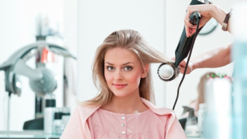 Cele mai bune zile pentru a-ți tunde părul în martie 2015