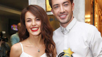 Sati Kazanova a recunoscut că este într-o relaţie cu Arsenium