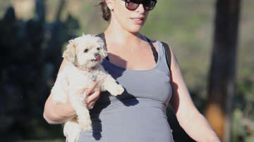 Беременные Милла Йовович и Джессика Бил не дают себе поблажек