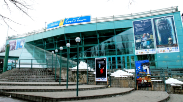 Primul Stand-up Cafe la Chișinău – premieră la teatrul „Eugene Ionesco”