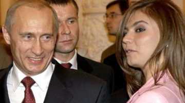 Не то сына, не то дочь: новые подробности о родах Кабаевой и исчезновении Путина